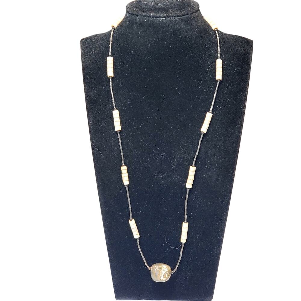 White Stone Beaded Necklace 20" Unsigned Barrel Closure